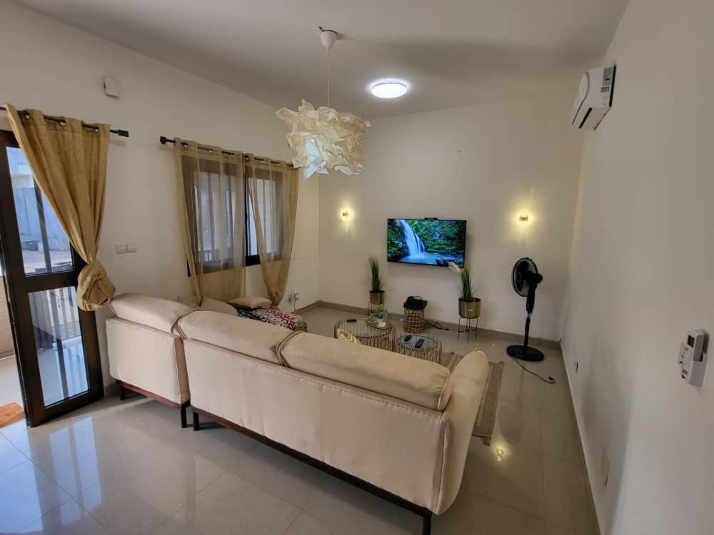 Les Residences D'Inaya Ломе Экстерьер фото
